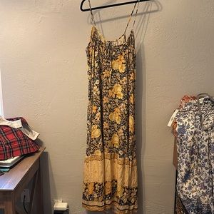 Spell and the Gypsy Hibiscus Lane Maxi in Licorice. SZ Large perfect condition.